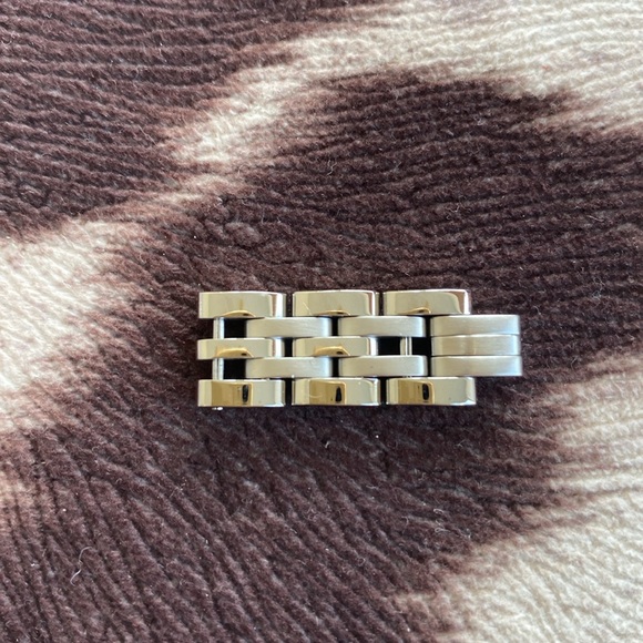Fossil ES3180 Silver Watch; needs a battery - Picture 3 of 3